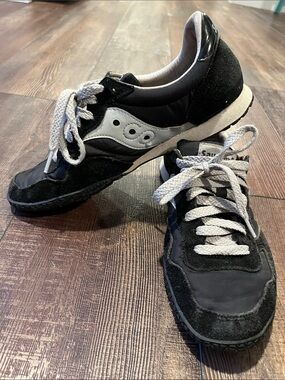 Saucony Bullet Black and White Retro Low-Top Sneakers